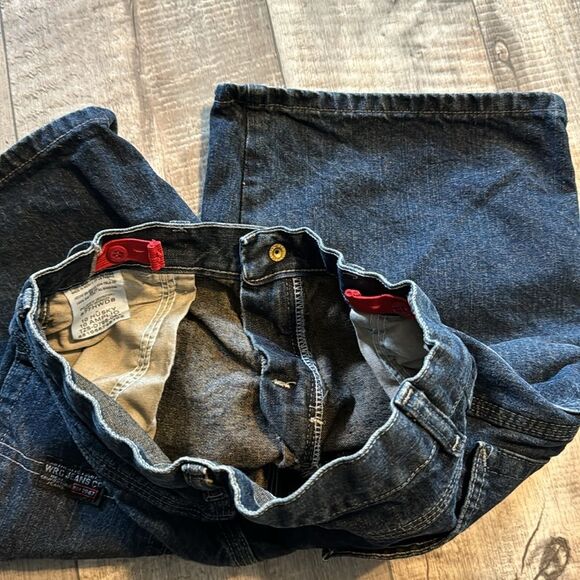 WRANGLER Jean Co kids denim shorts- size 10 husky - Picture 6 of 6